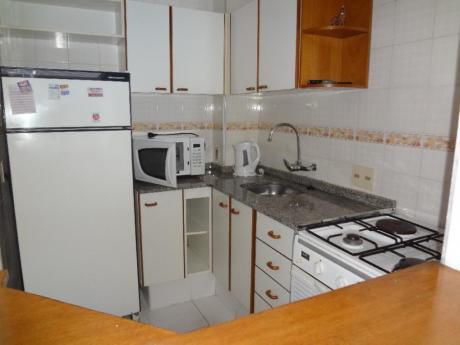 Apartamentos En Playa Mansa: Trn793a