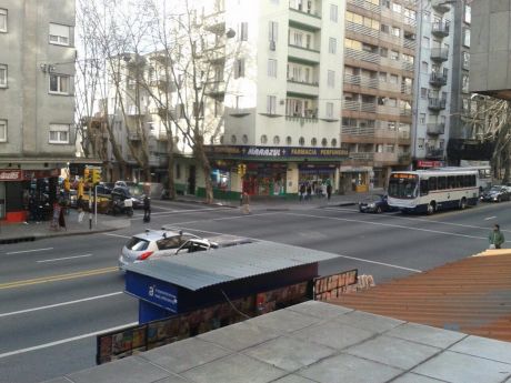 Impecable Y Nuevo Monoambiente 18 De Julio Y Paullier