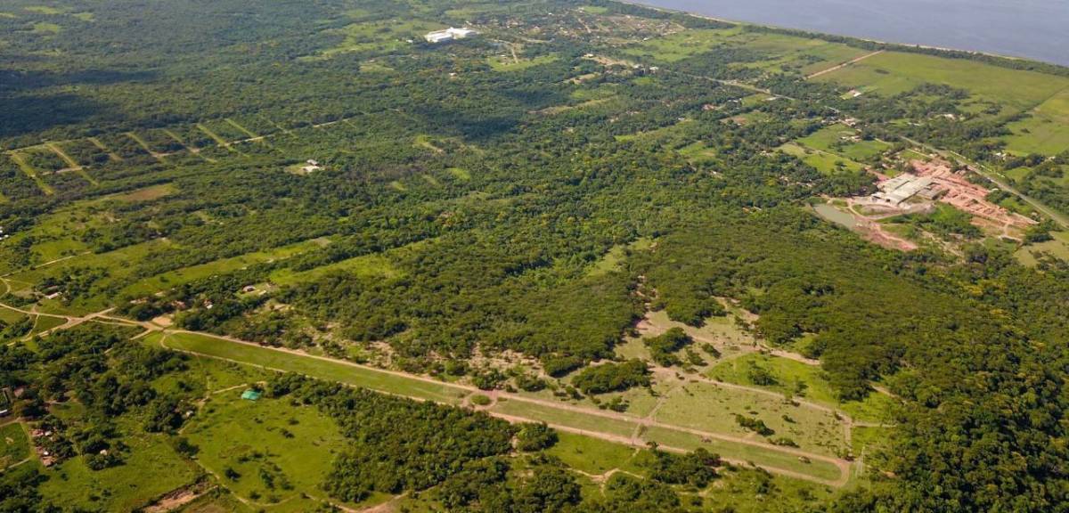 VENDO TERRENO CON VISTA AL LAGO EN BARRIO CERRADO – PARQUE ALTO DE YPACARAÍ! — foto 2