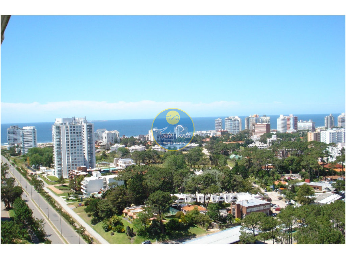 FRENTE A PUNTA SHOPPING, EXCELENTE UBICACIÓN, PISO ALTO VENTA , PENT HOUSE