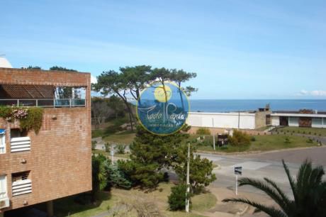 Apartamentos En Playa Mansa
