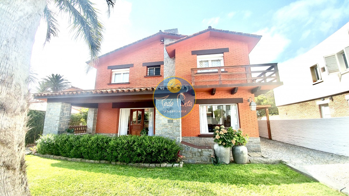 Casa en venta en Península