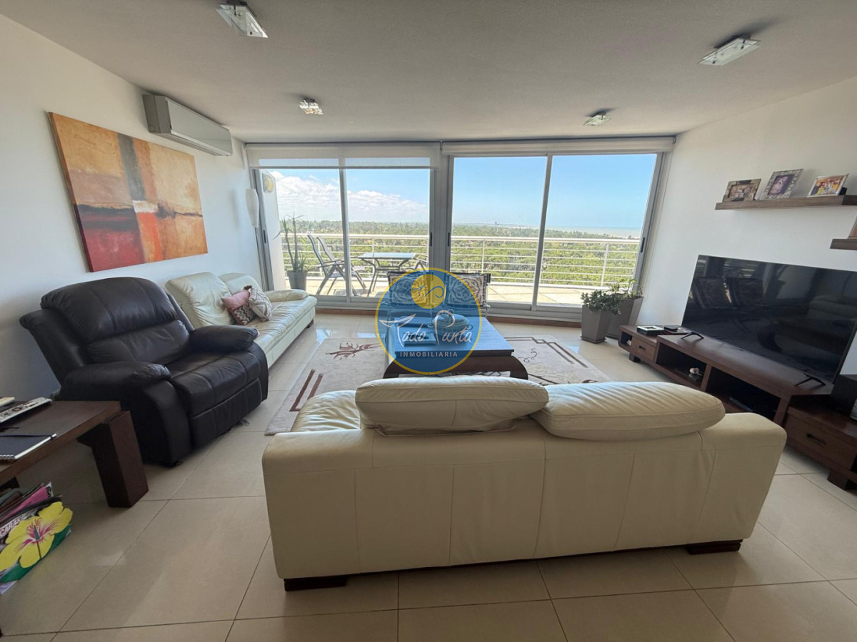 TRES SESENTA VENTA EN PUNTA DEL ESTE 3 DORMITORIOS DUPLEX