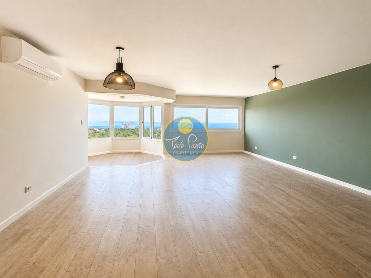 Alquiler Anual Apartamento de 3 Dormitorios, Reciclado, Sin Muebles, sobre Roosevelt Punta del Este