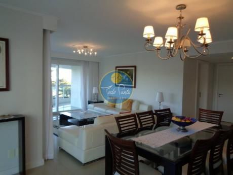 Apartamentos En Playa Mansa: Tdp4079a