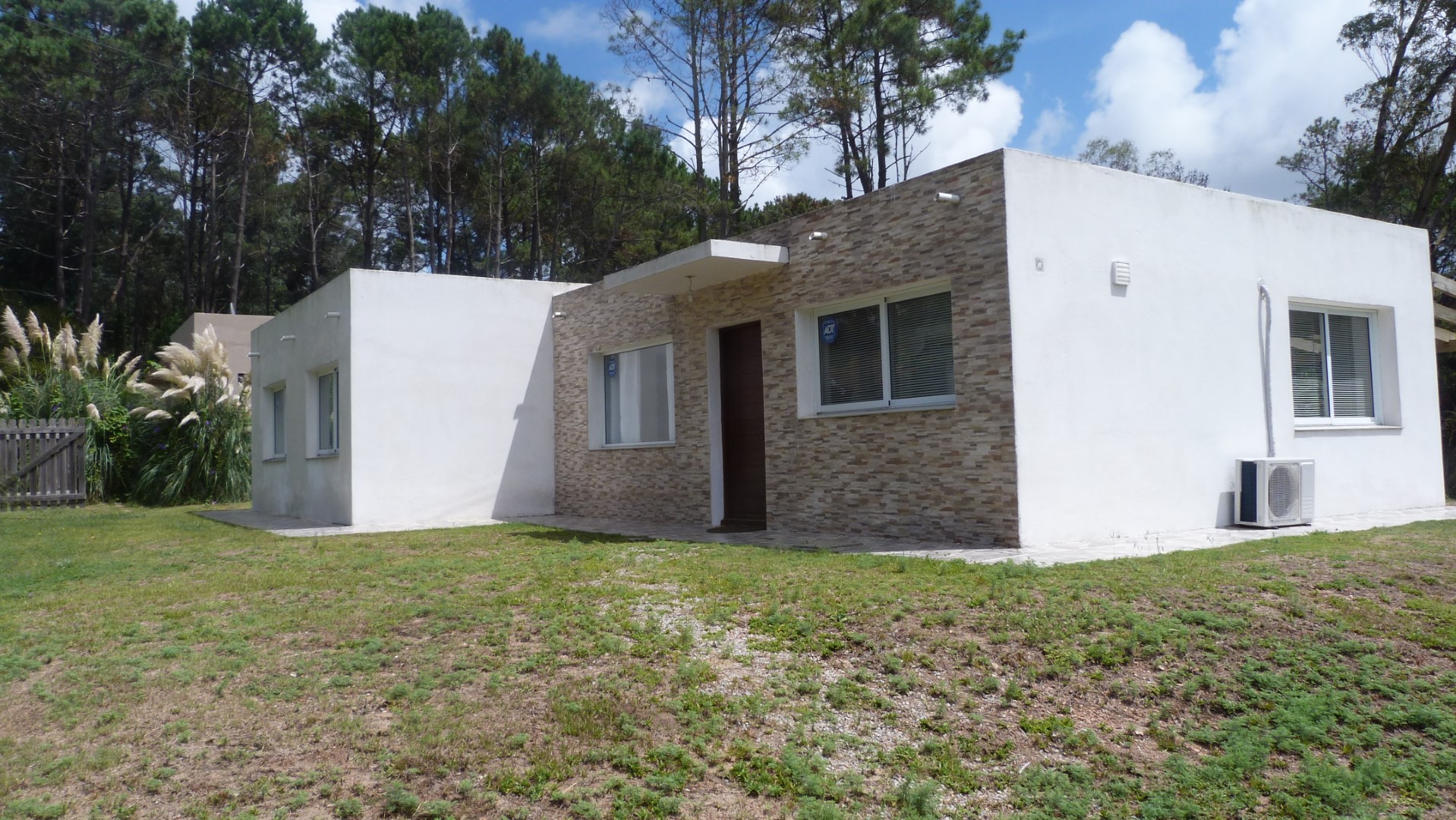 Venta de casas baratas en Península - InfoCasas.com.uy