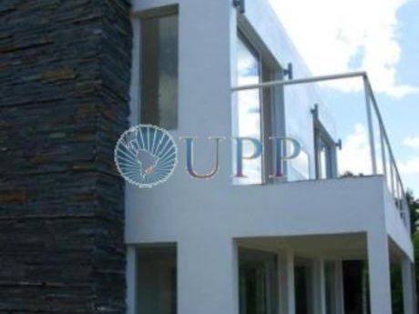 Casas En Punta Piedras: Upp1022c