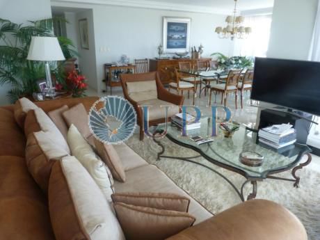 Apartamentos En Playa Mansa: Upp2251a