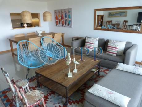 Apartamentos En Playa Brava: Upp2258a