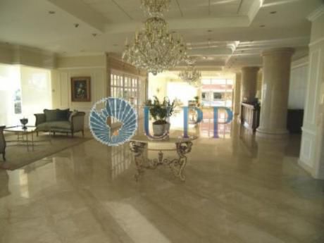 Apartamentos En Playa Mansa: Upp257a