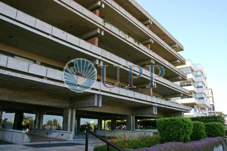 Apartamentos En Playa Brava: Upp260a
