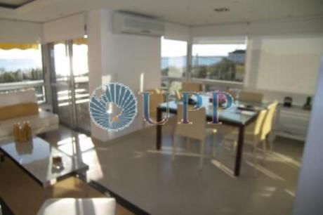 Apartamentos En Playa Mansa: Upp262a