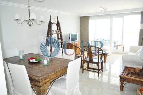 Apartamentos En Playa Mansa: Upp288a