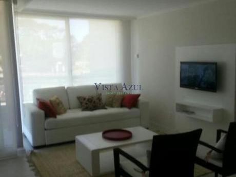 Apartamentos En Playa Brava: Vaz5142a