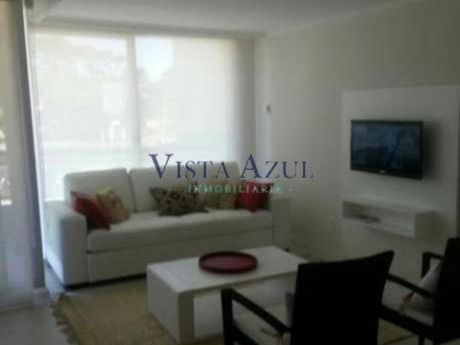 Apartamentos En Playa Brava: Vaz5142a