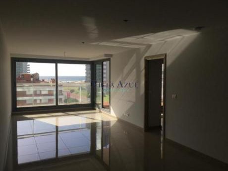 Apartamentos En Playa Brava: Vaz5386a