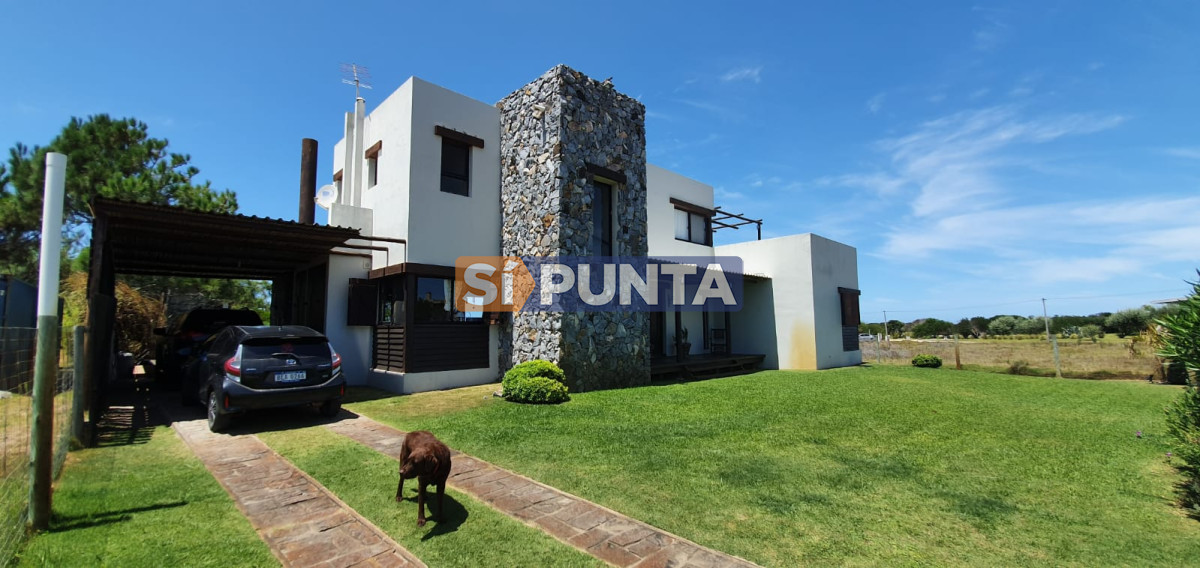 Alquiler y venta de casa de 5 dormitorios en José Ignacio