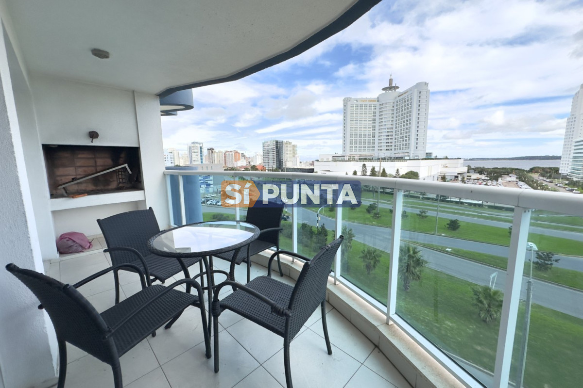Apartamento 3 dormitorios en alquiler Playa Mansa