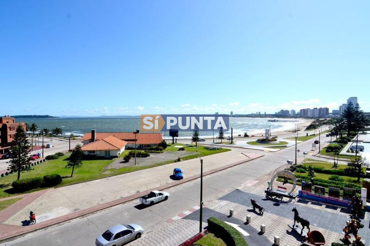 Apartamento en Playa Mansa
