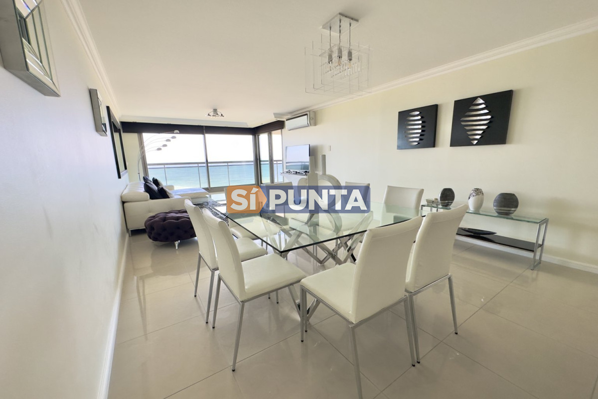 Apartamento 3 dormitorios en playa Brava de Punta del Este