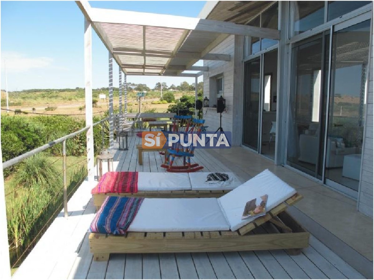 Casa en venta en Manantiales