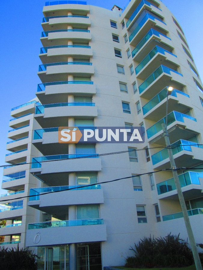 APARTAMENTO EN OPORTUNIDAD!!!  A METROS DEL MAR