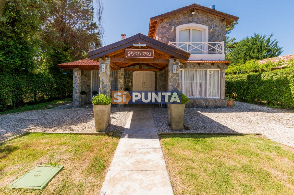 Alquiler Casa 3 dormitorios Rincon del Indio Punta del Este
