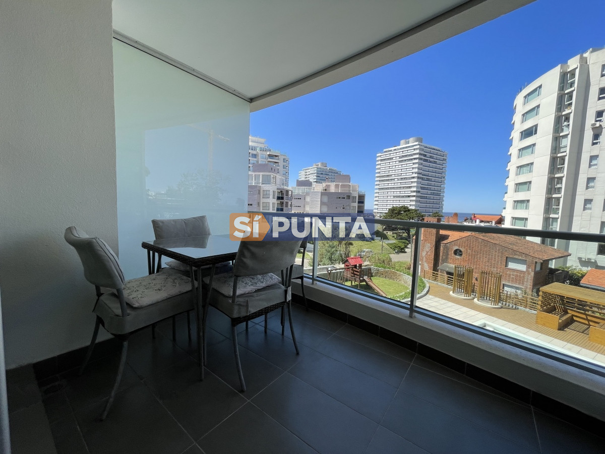 Apartamento de 2 dormitorios en venta Punta del Este