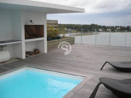 Apartamento Penthouse En Edificio Delamar