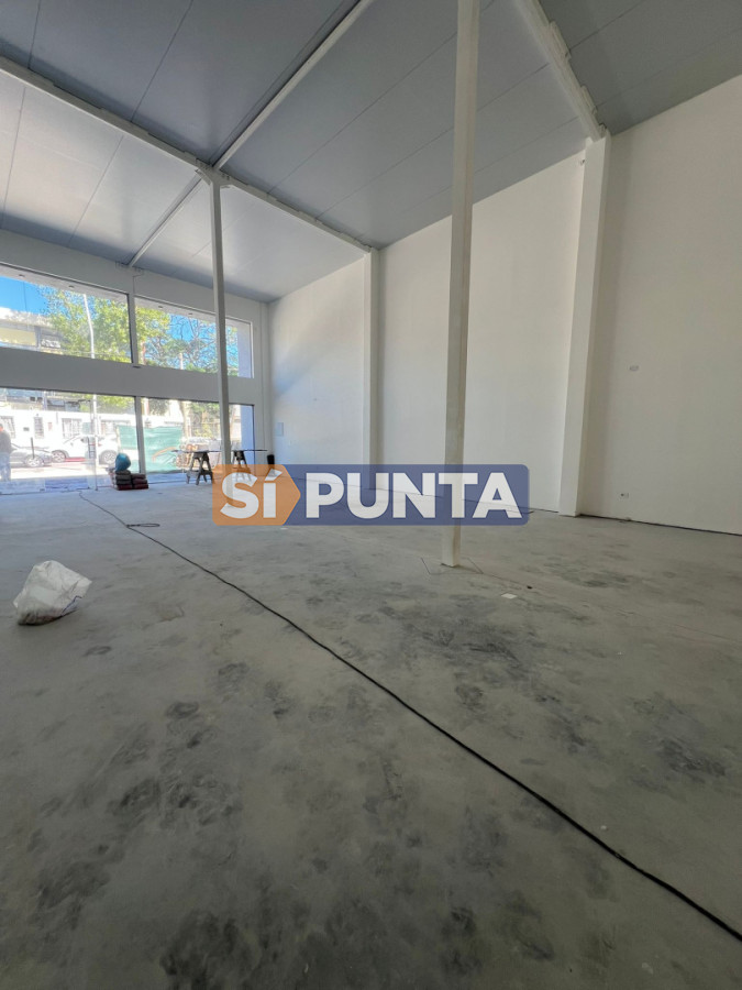 LOCAL COMERCIAL EN MALDONADO FRENTE AL CAMPUS CERCA DE TODO · Foto 8