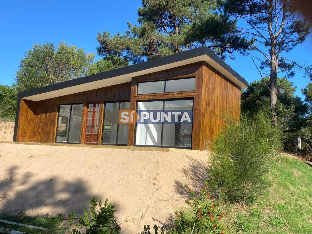 Venta casa en zona Chihuahua Punta Ballena