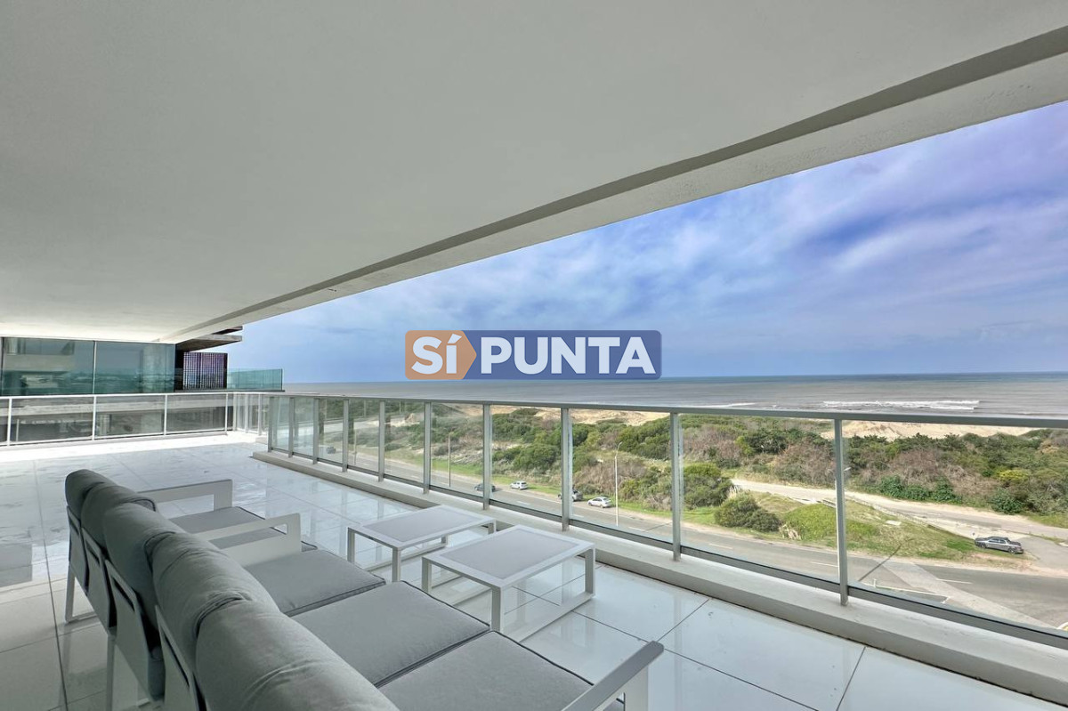 Apartamento en venta en Playa Brava