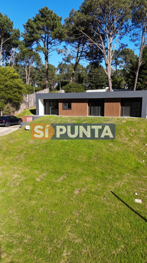 Venta casa en Club del lago Punta Ballena