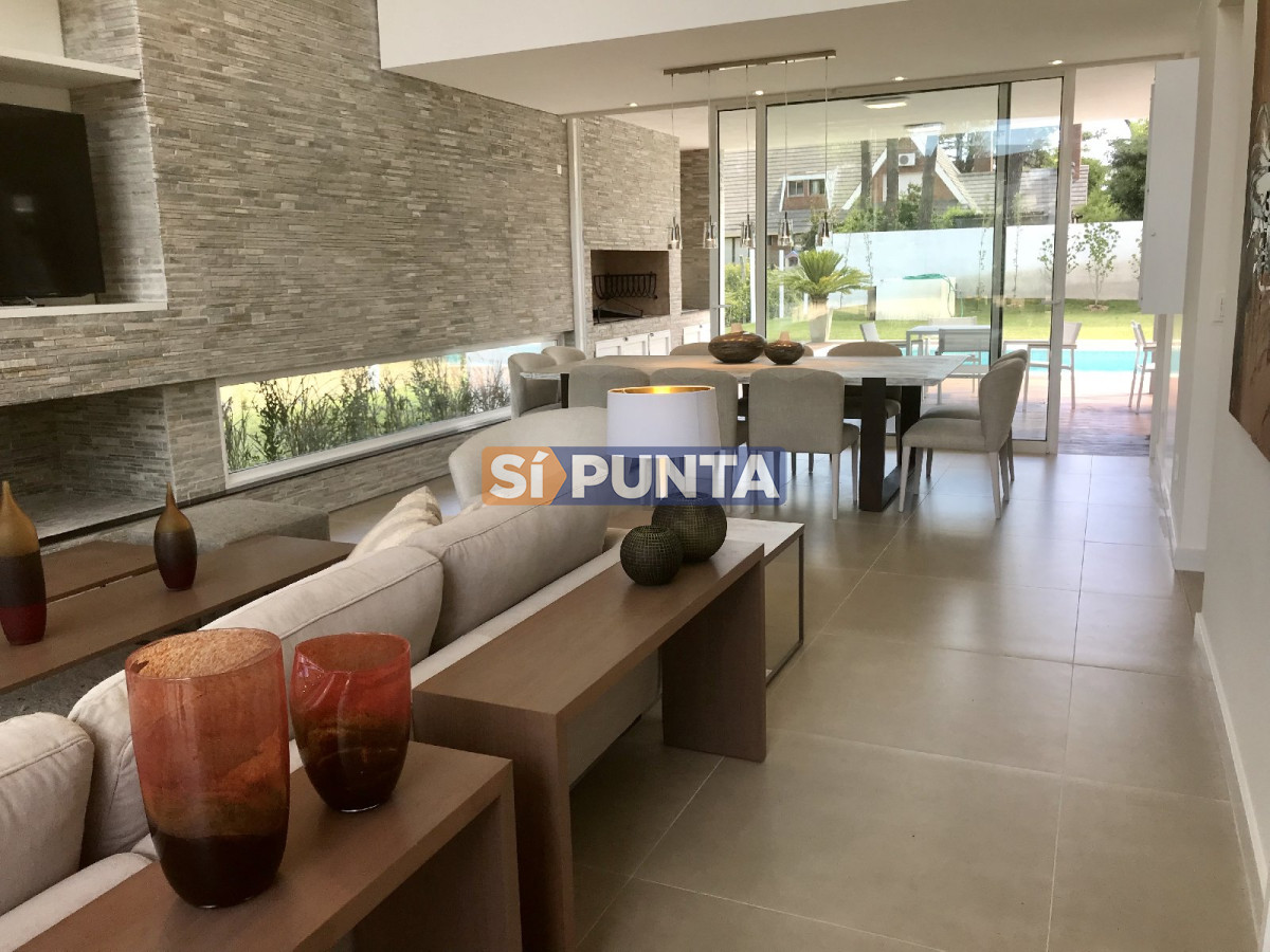 Casa en alquiler anual barrio privado Punta del Este · Foto 7