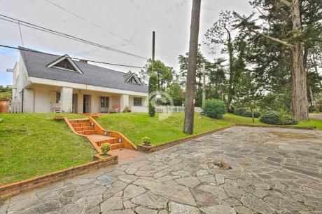 Casa En Alquiler, San Rafael