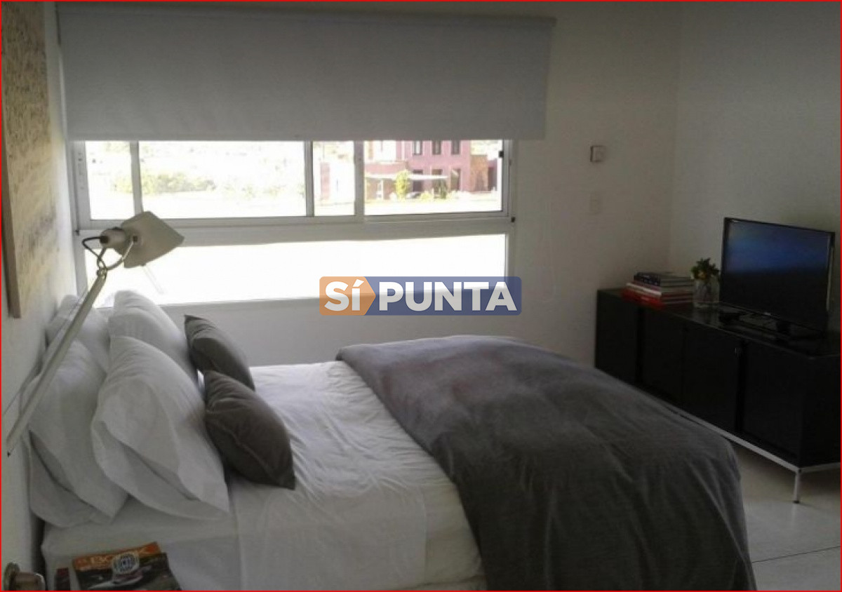 Moderna casa en alquiler en  Barrio Privado El Quijote · Foto 7