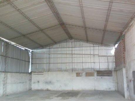GalpÓn En Zona Comercial
