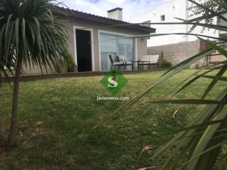 Pinares, 3 Dormitorios, 2 Baños, Cerca Del Mar, Se Permuta Por Apto.