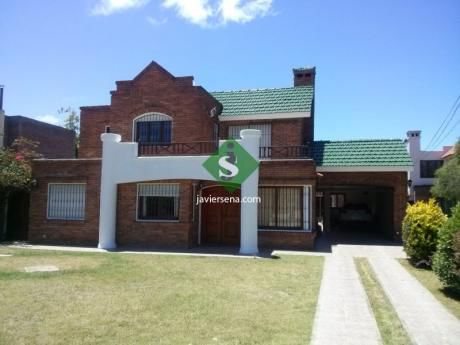 Canelones, El Pinar, 4 Dormitorios, 2 Baños, Cerca Del Mar.
