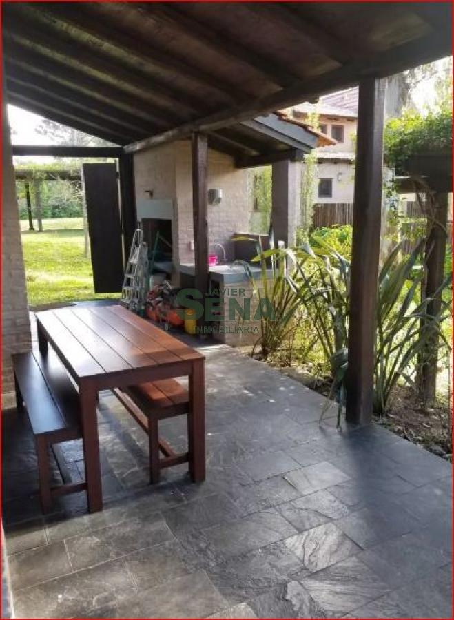 Alquiler de casa en Pinares, 2 dormitorios, 2 baños, piscina, lindo lugar. · Foto 3
