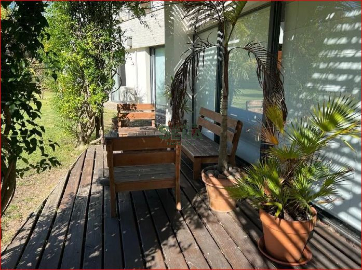 Alquiler de casa en Brio Marly, 4 dormitorios, 4 baños, lindo parque y buen entorno. · Foto 4