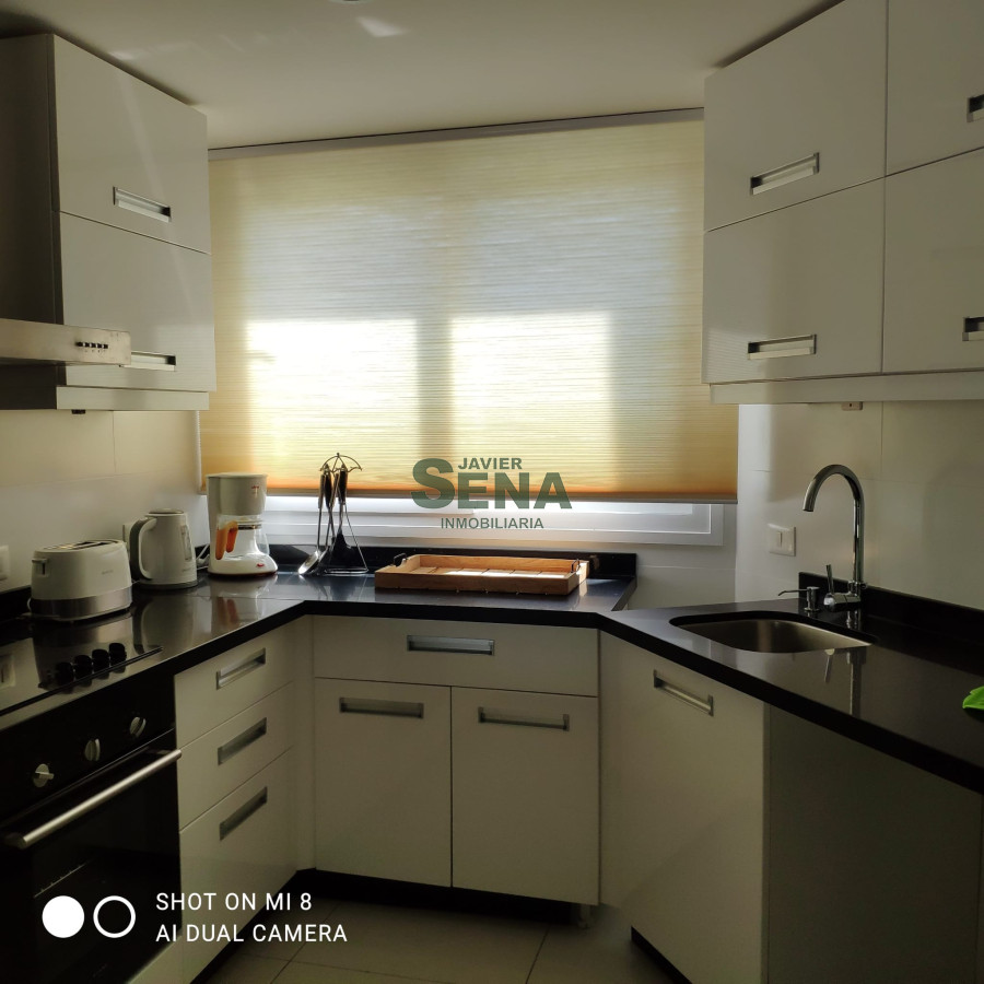 Alquiler Y Venta En La Mansa, 2 Dormitorios, 3 Baños, Piscina, Frente Al Mar. · Foto 6