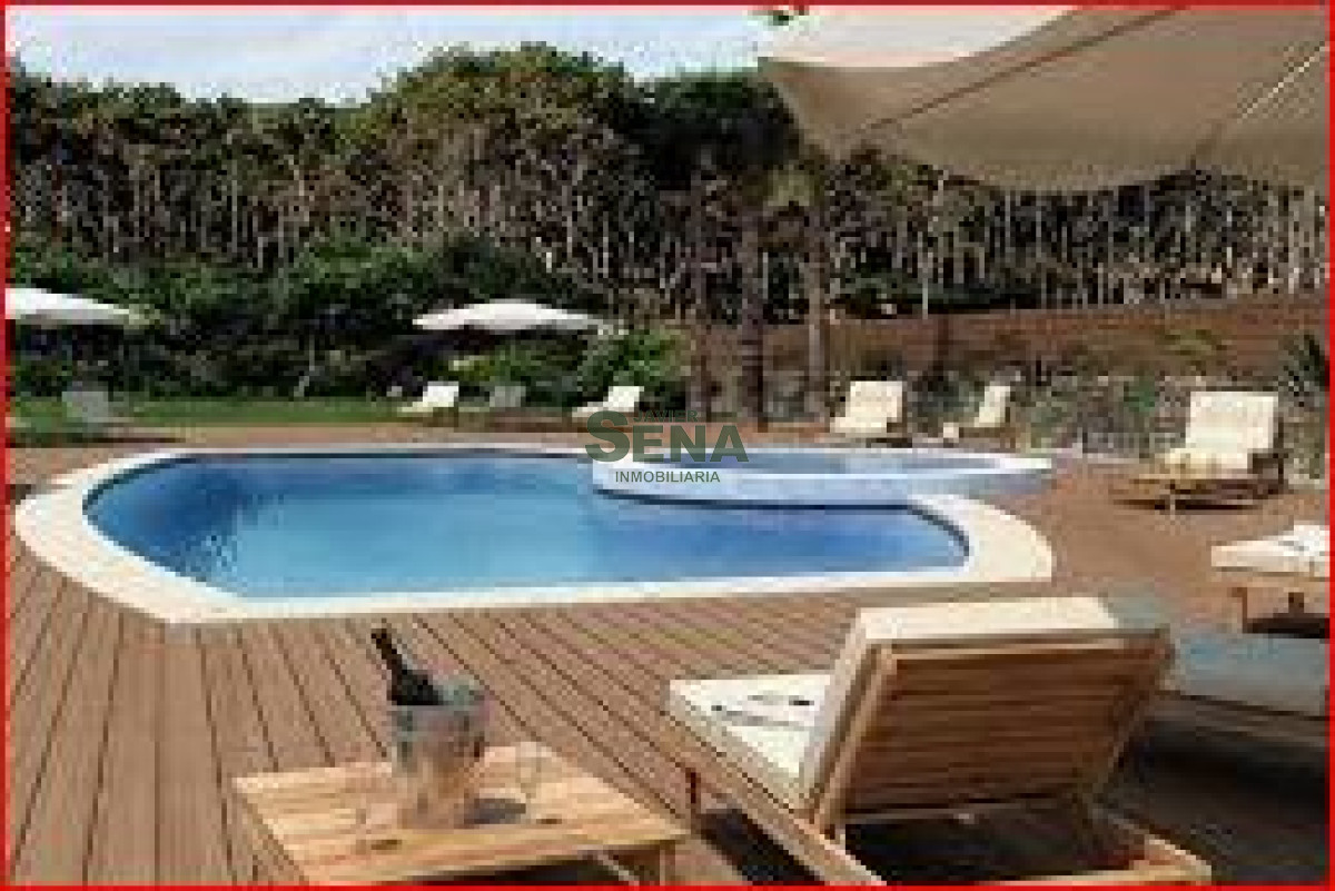 Alquiler Y Venta En La Mansa, 2 Dormitorios, 3 Baños, Piscina, Frente Al Mar. · Foto 2