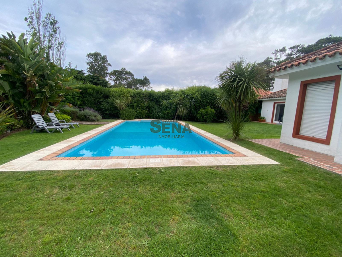 Alquiler y venta amplia casa en San Rafael, 4 dormitorios, 4 baños, playa Brava · Foto 2
