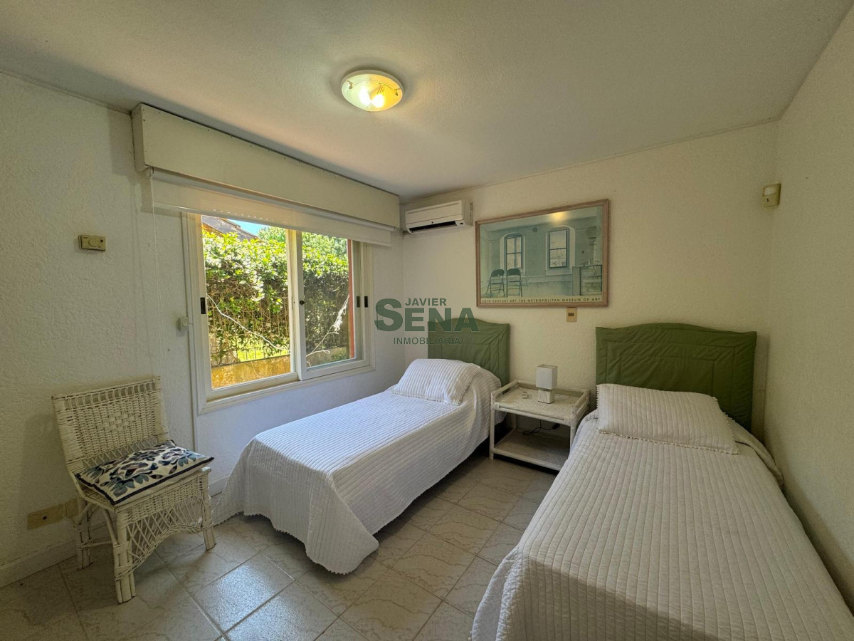 Alquiler y venta amplia casa en San Rafael, 4 dormitorios, 4 baños, playa Brava · Foto 5