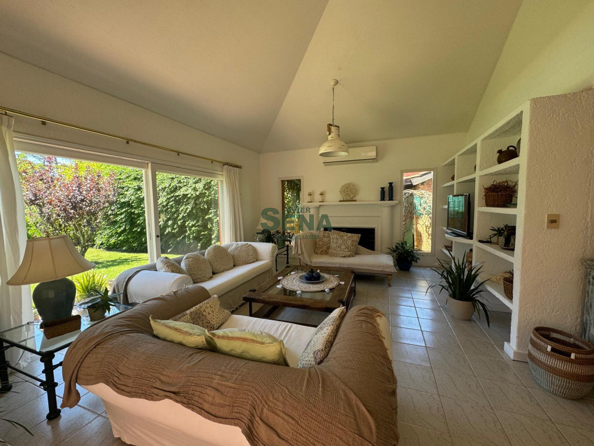 Alquiler y venta amplia casa en San Rafael, 4 dormitorios, 4 baños, playa Brava · Foto 3