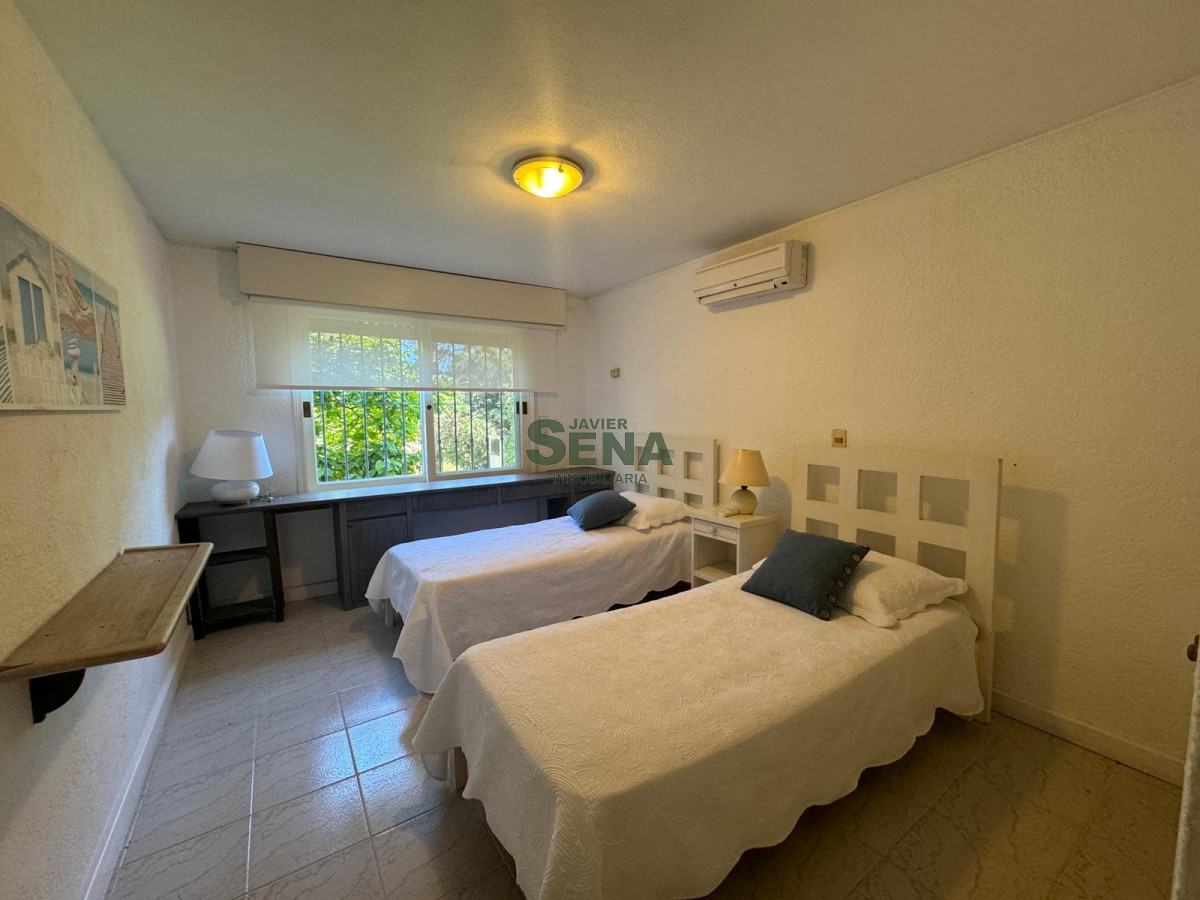 Alquiler y venta amplia casa en San Rafael, 4 dormitorios, 4 baños, playa Brava · Foto 6