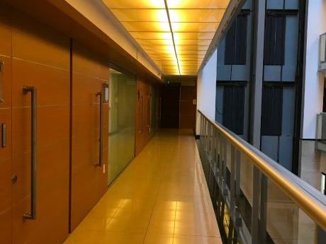 Oficina En Imperium Building, 25 De Mayo Y Juncal