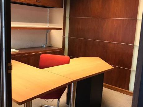 Monoambientes: Oficina/ Vivienda Cerrito Y Pérez Castellanos