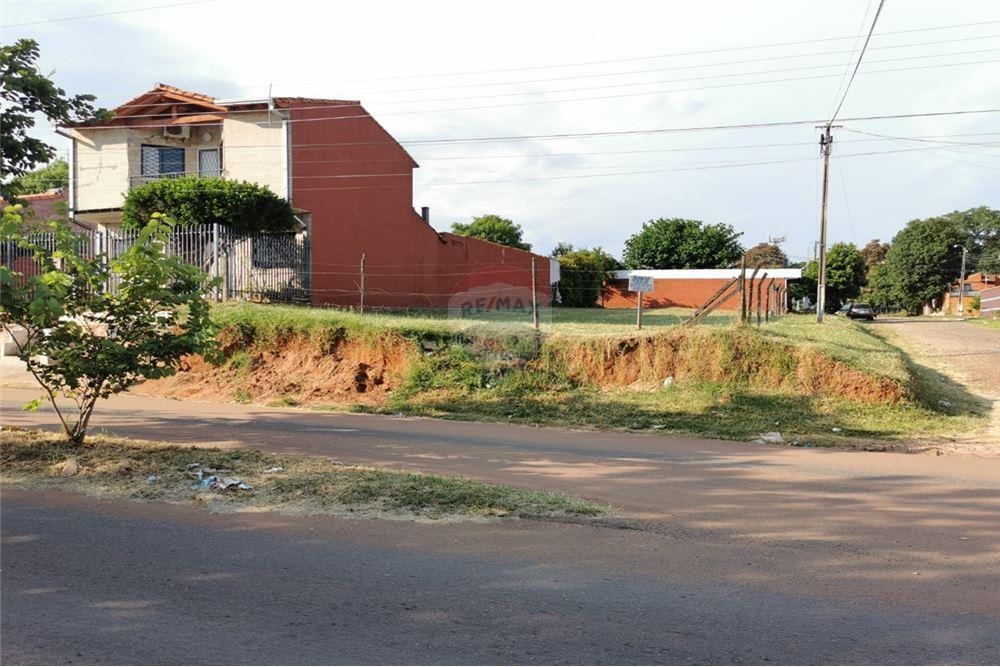 ALQUILO AMPLIO TERRENO EN ESQUINA DE VILLA ELISA — foto 2